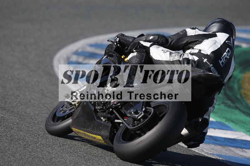 /Archiv-2024/02 29.01.-02.02.2024 Moto Center Thun Jerez/Gruppe gruen-green/backside